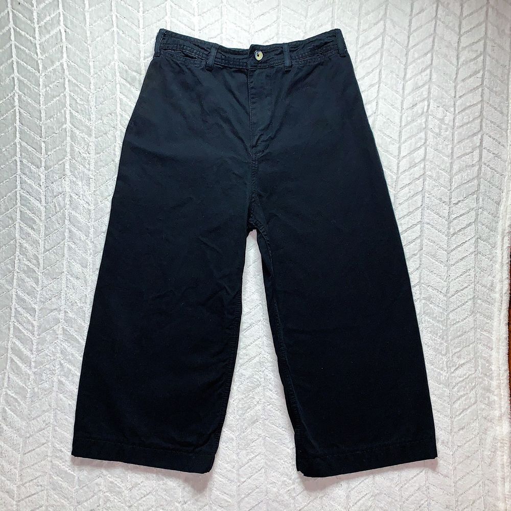 We The Free Free People cropped Capri Pants flare Leg 100% Cotton Black Size 28